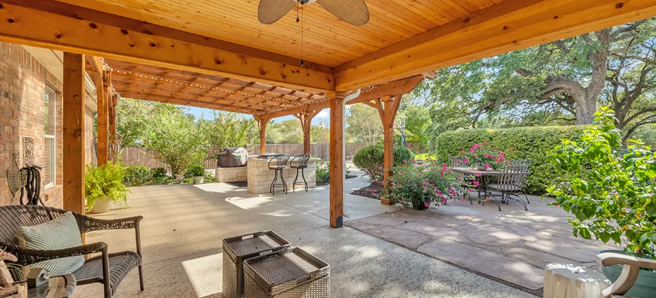 Outdoor pergola and patio in Temple, TX built by Hot Tubs of Central Texas.